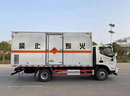 昌宁爆破器材运输车